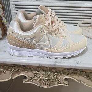 Nike Air Span II Sneakers - Cream and White Size 10 Mens